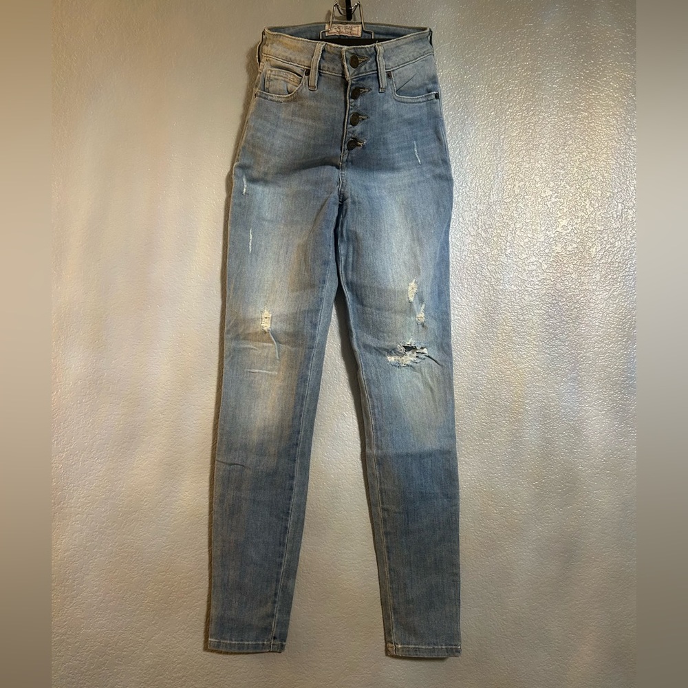 GUESS High-Rise Light Blue Distressed Skinny Jeans